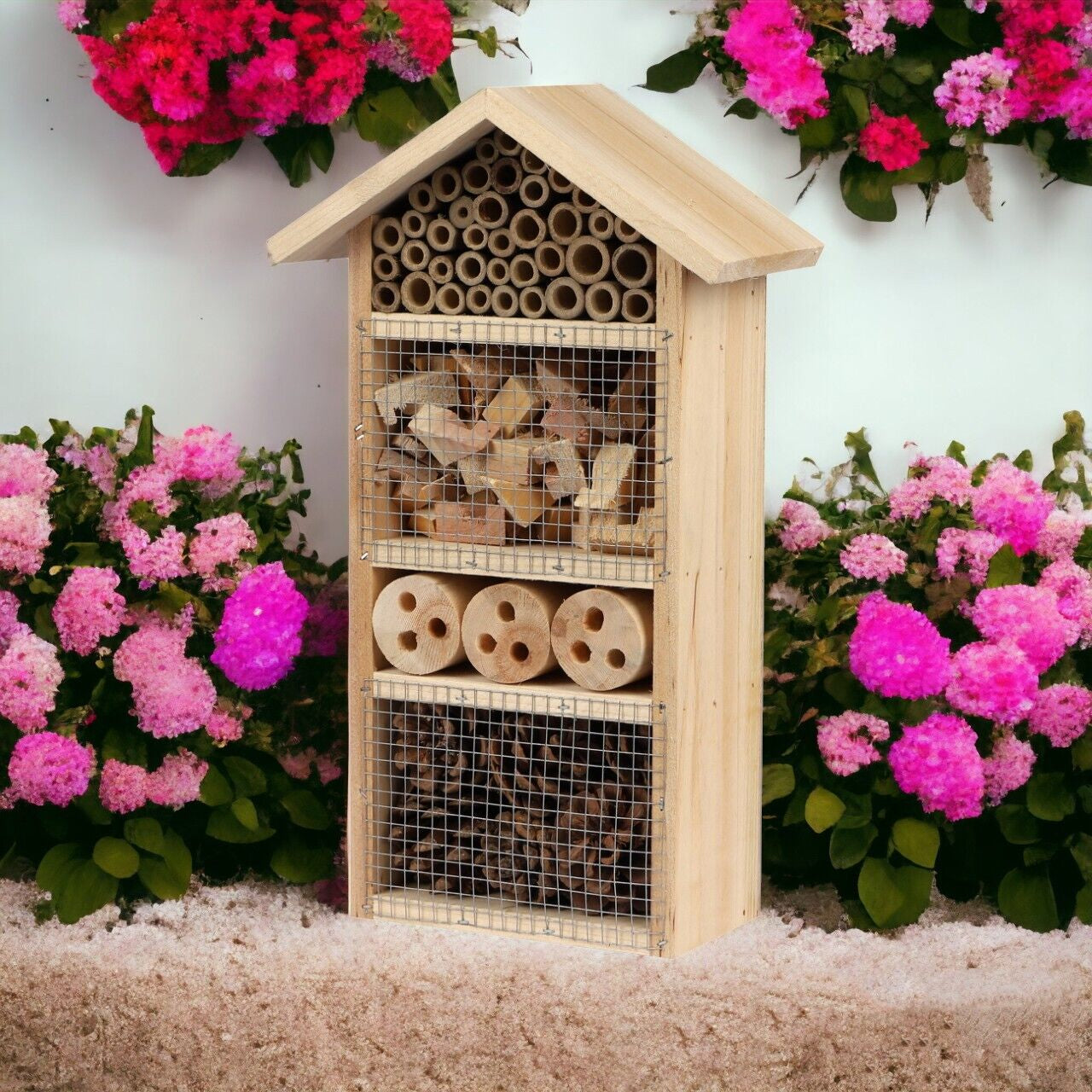 20X10X33Cm Hangable Insect Bee Bug Hotel Natural Wood Shelter Garden Nesting Box